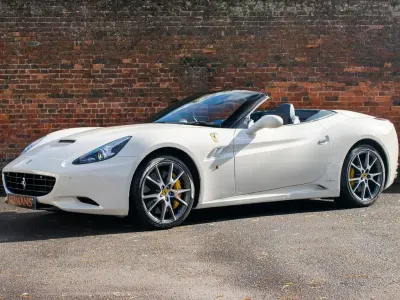 Used Ferrari California 490 HP (360 kW) 2012 White Cabriolet