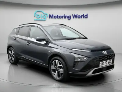 Używany Hyundai Bayon Premium 101 KM (74 kW) 2023 Szary SUV