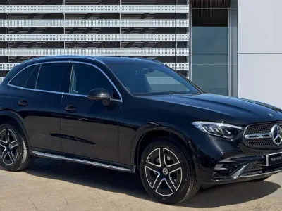 Begagnad Mercedes GLC300e AMG line 313 HK (230 kW) 2025 Kombi