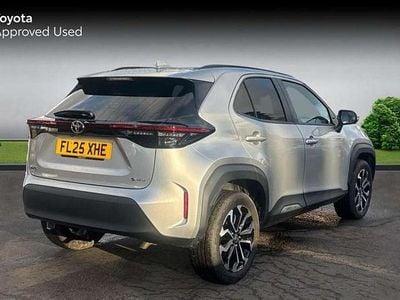 Used Toyota Yaris Cross Design 113 HP (83 kW) 2025 Silver SUV