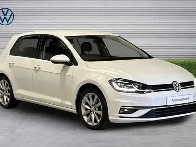 Begagnad VW Golf VII GT 150 HK (110 kW) 2020 Vit Halvkombi