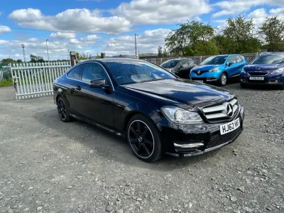 Używany Mercedes C220 AMG 2012 Czarny Coupe