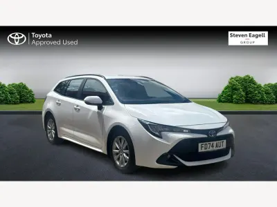 Used Toyota Corolla 2024 White Estate