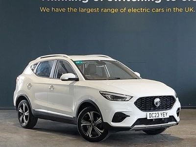 Używany MG ZS Excite 106 KM (77 kW) 2023 Biały SUV