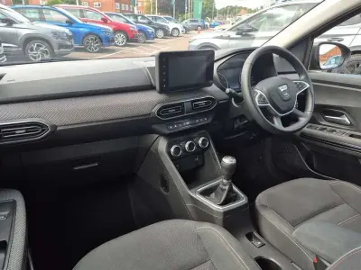Used Dacia Jogger Extreme 110 HP (80 kW) 2022 Brown MPV
