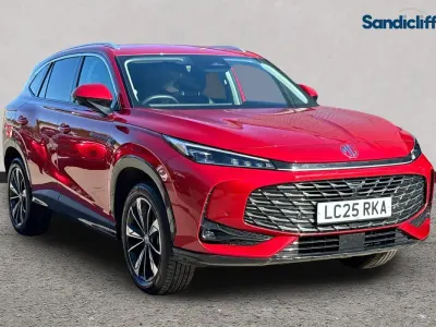 Used MG HS Trophy 170 HP (125 kW) 2024 Tri coat  dynamic red SUV
