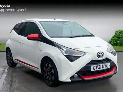 Used Toyota Aygo Trend 72 HP (52 kW) 2021 White flash Hatchback