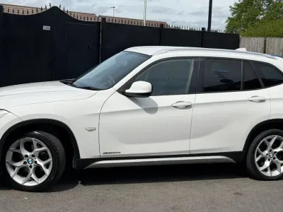 Usado BMW X1 Impressive 177 CV (130 kW) 2011 Blanco SUV