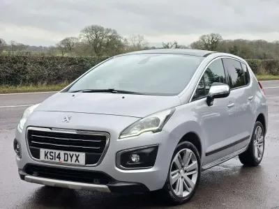 Usado Peugeot 3008 Allure 2014 Plateado Utilitario