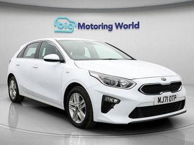 Used Kia Ceed 134 HP (98 kW) 2021 White Hatchback