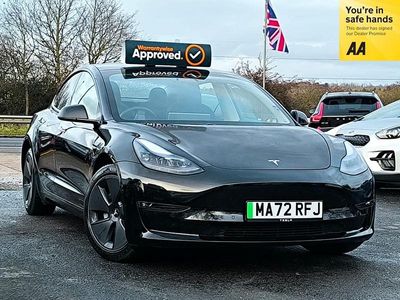 Black Used 2022 Tesla Model 3 Sedan | £21,995 (A bit pricey)
