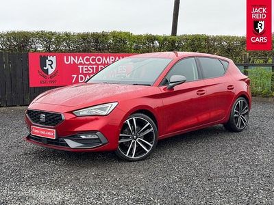 Begagnad Seat Leon FR 110 HK (80 kW) 2022 Röd Halvkombi