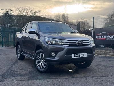 Usado Toyota HiLux 150 HP (110 kW) 2018 Cinzento Pickup
