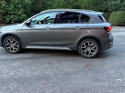 Used Fiat Tipo Cross 100 HP (73 kW) 2021