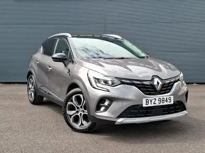 Second-hand Renault Captur Techno 142 CP (104 kW) 2023 Gri SUV