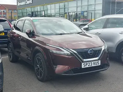 Used Nissan Qashqai Tekna 190 HP (139 kW) 2023 Red SUV