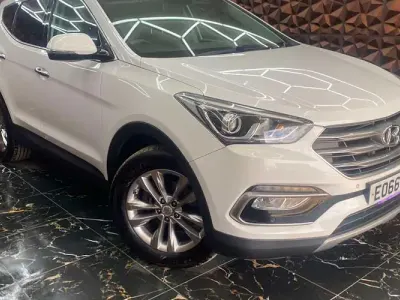 Used Hyundai Santa Fe Premium 200 HP (147 kW) 2016 White SUV