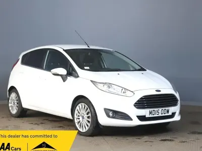 Used Ford Fiesta Titanium 2015 White Hatchback