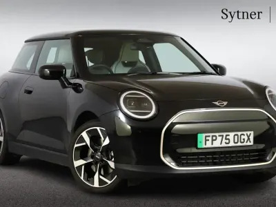 Used Mini Cooper Hatch 133 kW (181 HP) 2025 Black Hatchback
