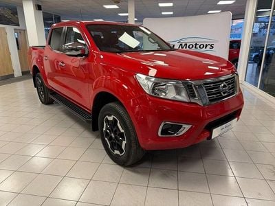 Used Nissan Navara N-Connecta 190 HP (139 kW) 2021 Red Pickup