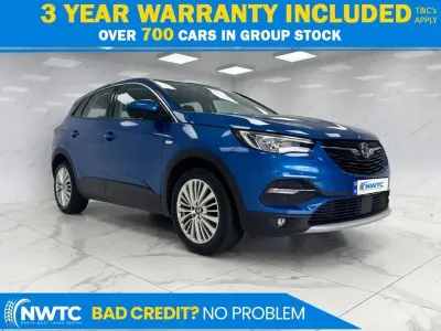Begagnad Vauxhall Grandland X Business Edition 130 HK (95 kW) 2020 Blå SUV