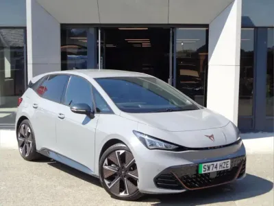 Begagnad Cupra Born e-Boost 169 kW (231 HK) 2025 Grå Halvkombi