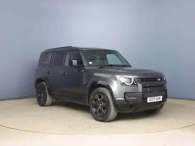 Used Land Rover Defender SE Dynamic 249 HP (183 kW) 2025 SUV