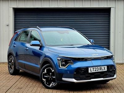 Used Kia Niro 150 kW (204 HP) 2023 Blue SUV