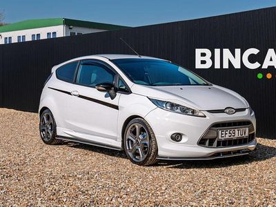 Used Ford Fiesta Zetec 118 HP (86 kW) 2009 White Hatchback