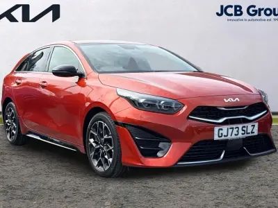 Used Kia ProCeed GT-Line 160 HP (117 kW) 2023 Orange Estate