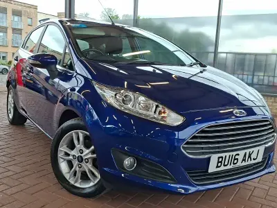 Used Ford Fiesta Zetec 100 HP (73 kW) 2016 Blue Hatchback