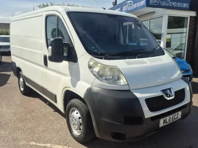 Used Peugeot Boxer 100 HP (73 kW) 2011 White Van
