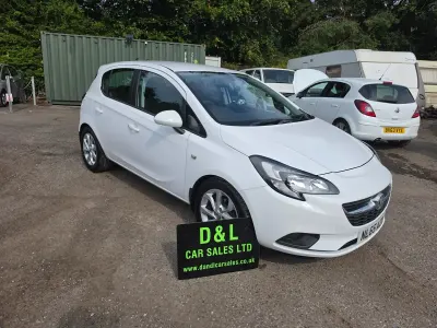 Used Vauxhall Corsa Excite 2015 White Hatchback
