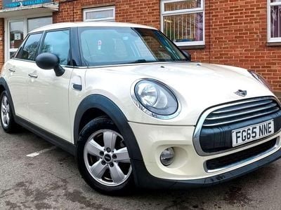 White Used 2015 Mini ONE Hatch Hatchback | £5,290 (Fair price)