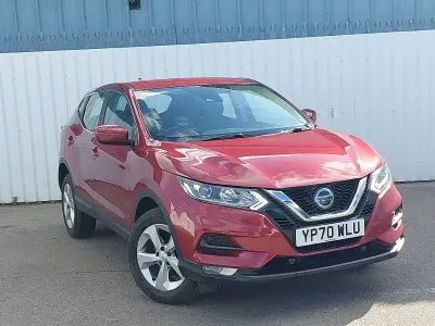Used Nissan Qashqai Acenta Premium 140 HP (102 kW) 2020 Red SUV