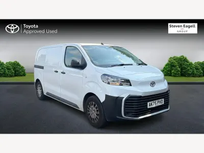 Used Toyota Proace 120 HP (88 kW) 2025 White MPV