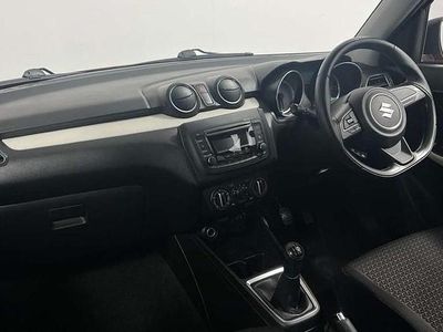 Used Suzuki Swift 90 HP (66 kW) 2019 Red Hatchback