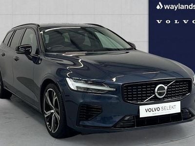 Used Volvo V60 Plus 345 HP (253 kW) 2024 Blue Estate