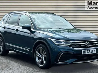 Usado VW Tiguan R-line Edition 150 CV (110 kW) 2023 Azul SUV