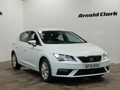 Used Seat Leon SE 130 HP (95 kW) 2019 White Hatchback