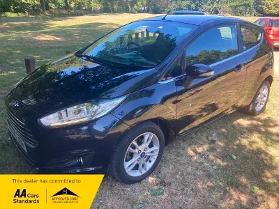 Used Ford Fiesta Zetec 82 HP (60 kW) 2016 Black Hatchback