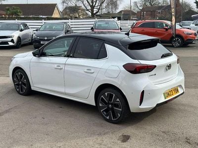 Used Vauxhall Corsa-e Ultimate 100 kW (136 HP) 2023 White Hatchback