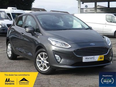 Used Ford Fiesta Zetec 100 HP (73 kW) 2018 Grey Hatchback
