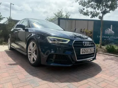 Używany Audi A3 S-Line 190 KM (139 kW) 2017 Niebieski Hatchback