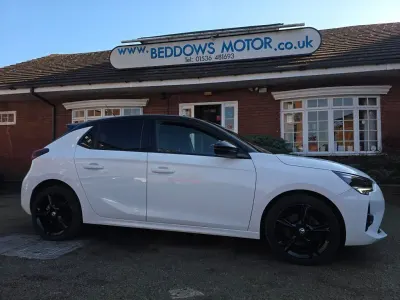 Used Vauxhall Corsa S 130 HP (95 kW) 2023 White Hatchback