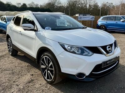 Used Nissan Qashqai Tekna 130 HP (95 kW) 2015 White SUV