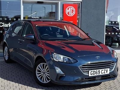 Usado Ford Focus Titanium 125 HP (91 kW) 2019 Azul Citadino