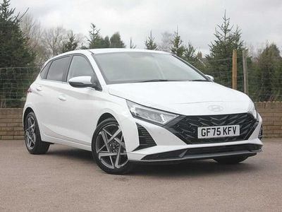 New Hyundai i20 Premium 101 HP (74 kW) 2025 White Hatchback