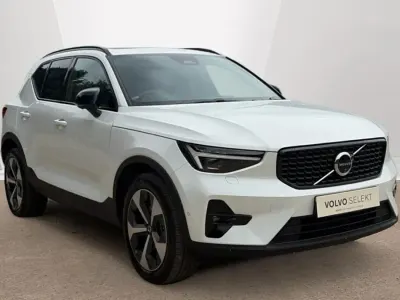Used Volvo XC40 Ultimate 2023 White SUV