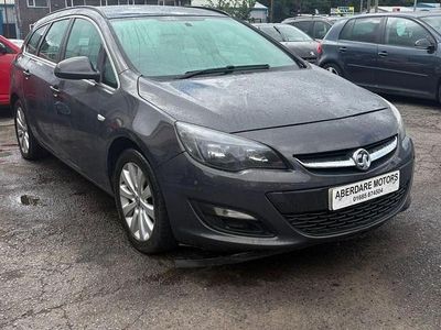 Used Vauxhall Astra 130 HP (95 kW) 2013 Grey Estate